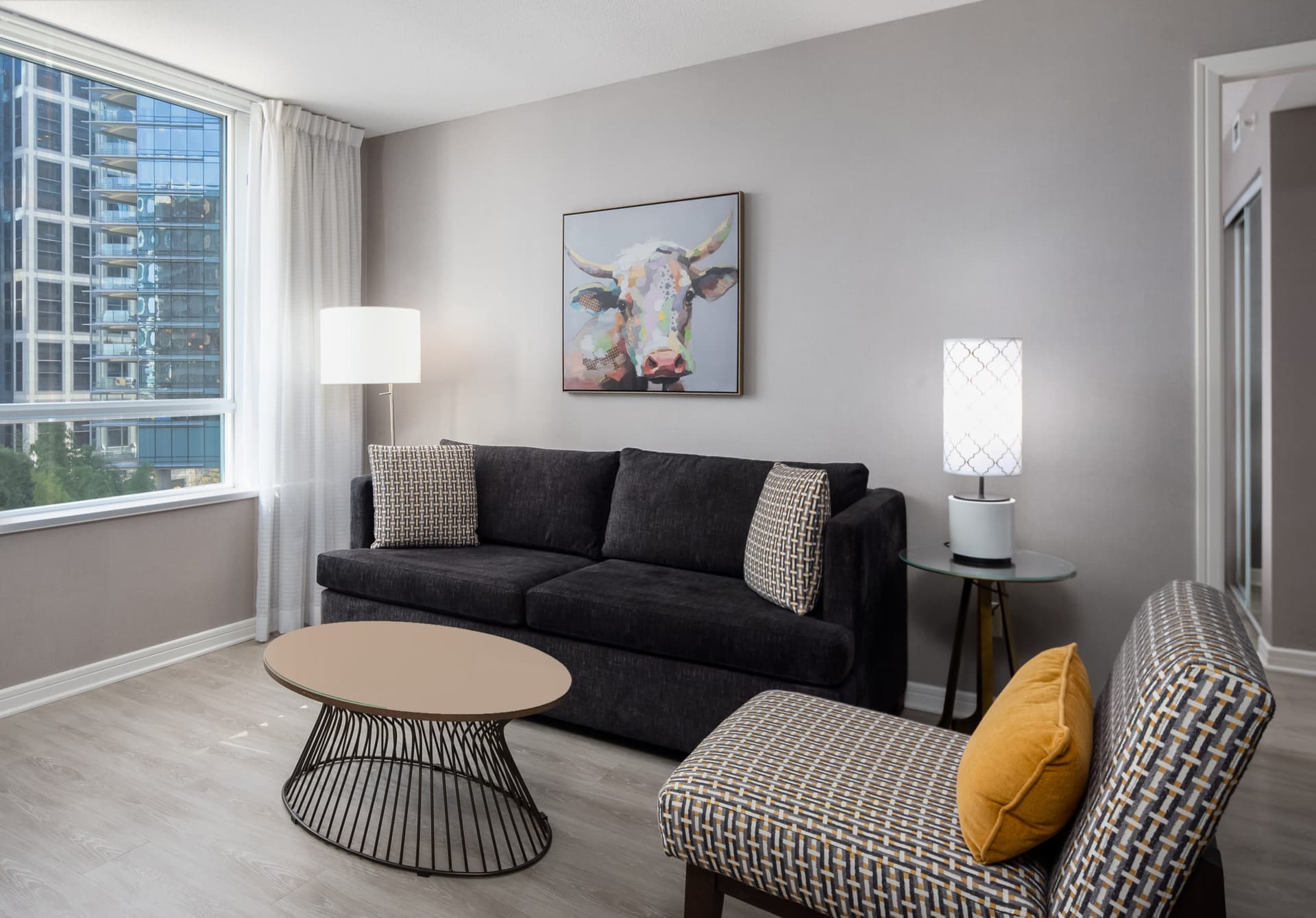 Standard <span class="text-gold">King Suite</span>